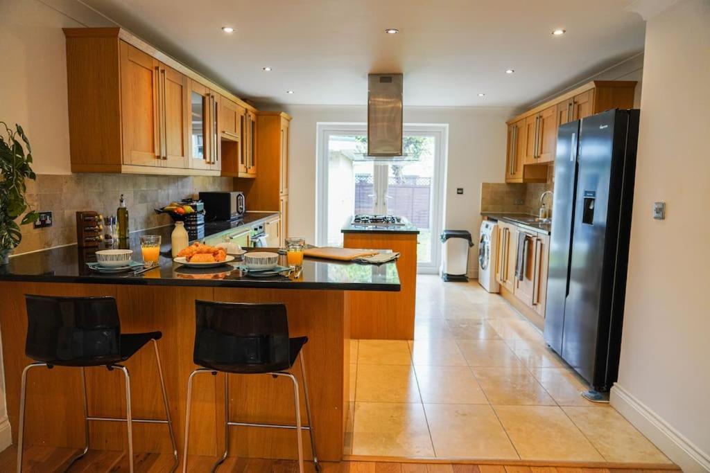 Large 4-Bed House For Up To 7 Guests W 2X Parking Villa Oxford Exteriör bild